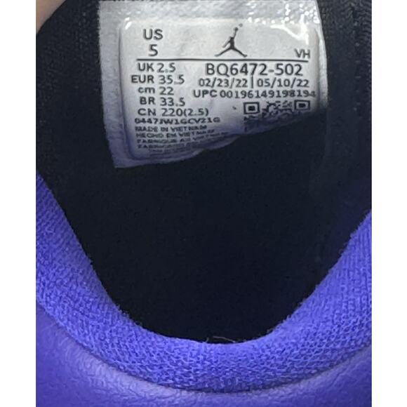 Size 5 - Air Jordan 1 Mid Black Grape W NBS247 - Picture 3 of 6